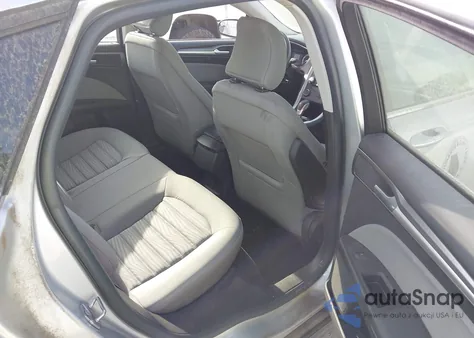 2016 Ford Fusion S из США, поврежденный, VIN 3FA6P0G71GR199147